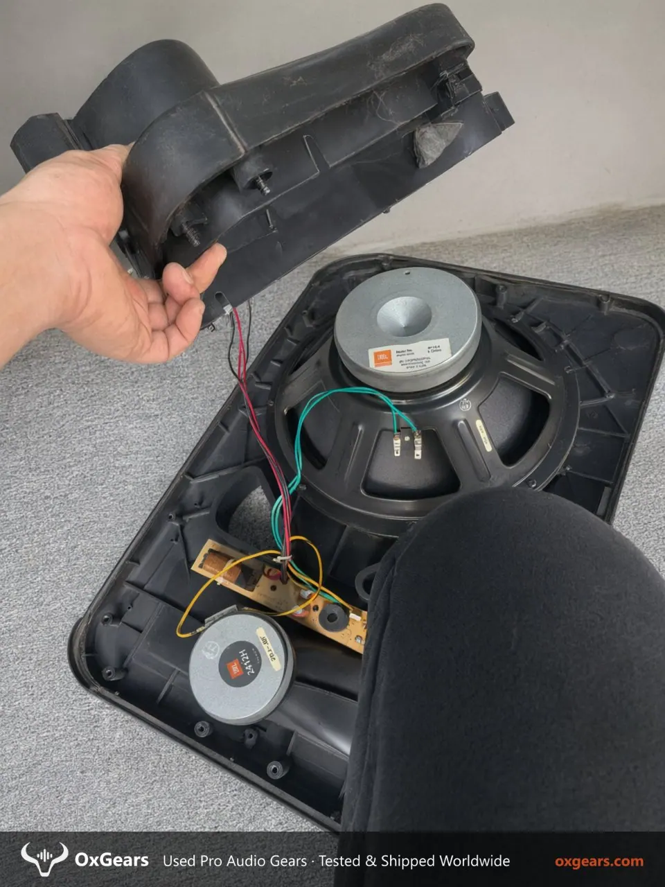 Enceinte de scène active JBL EON1500 4