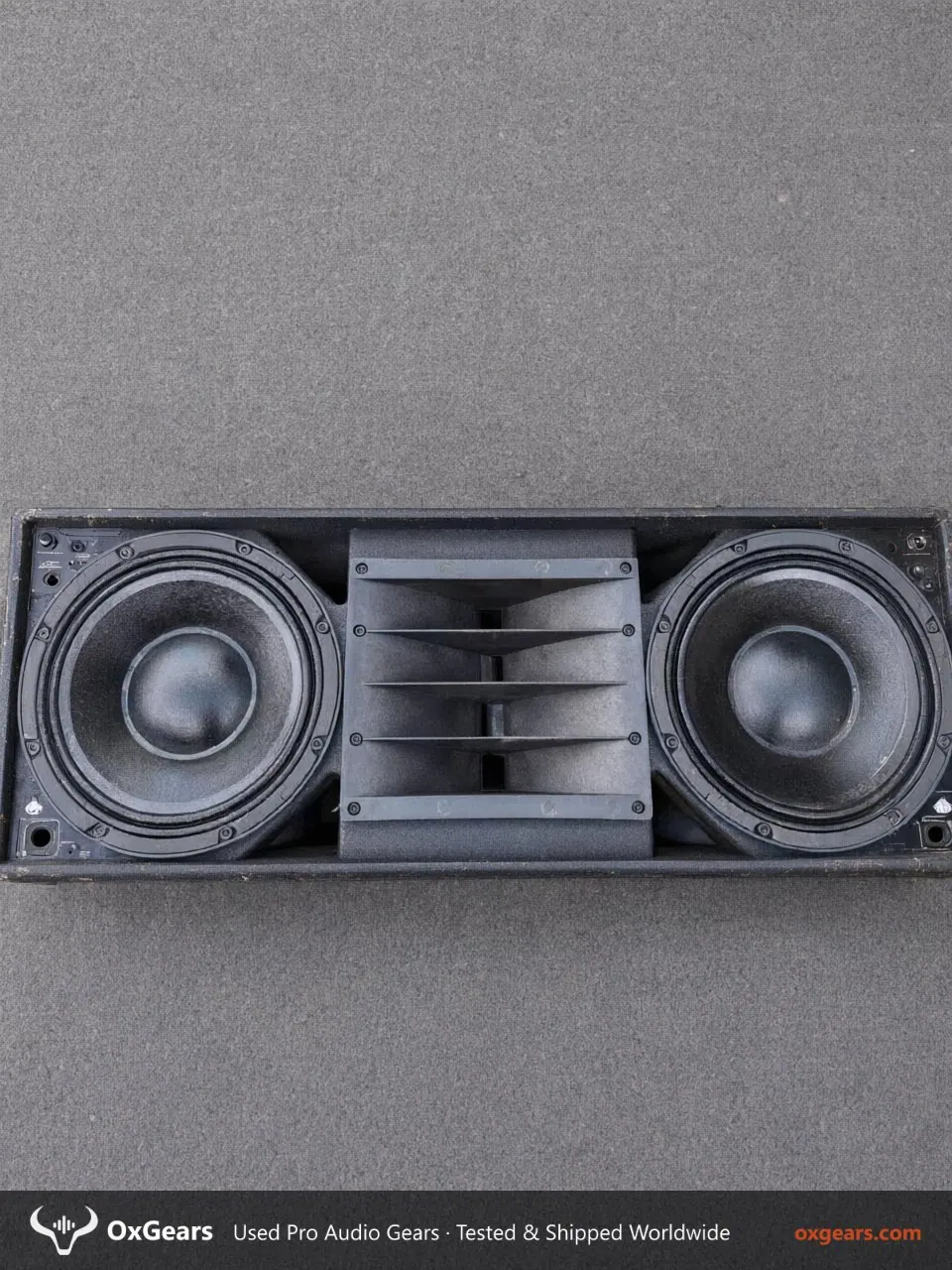 نظام مكبرات صوت Line Array من LA Audio 7