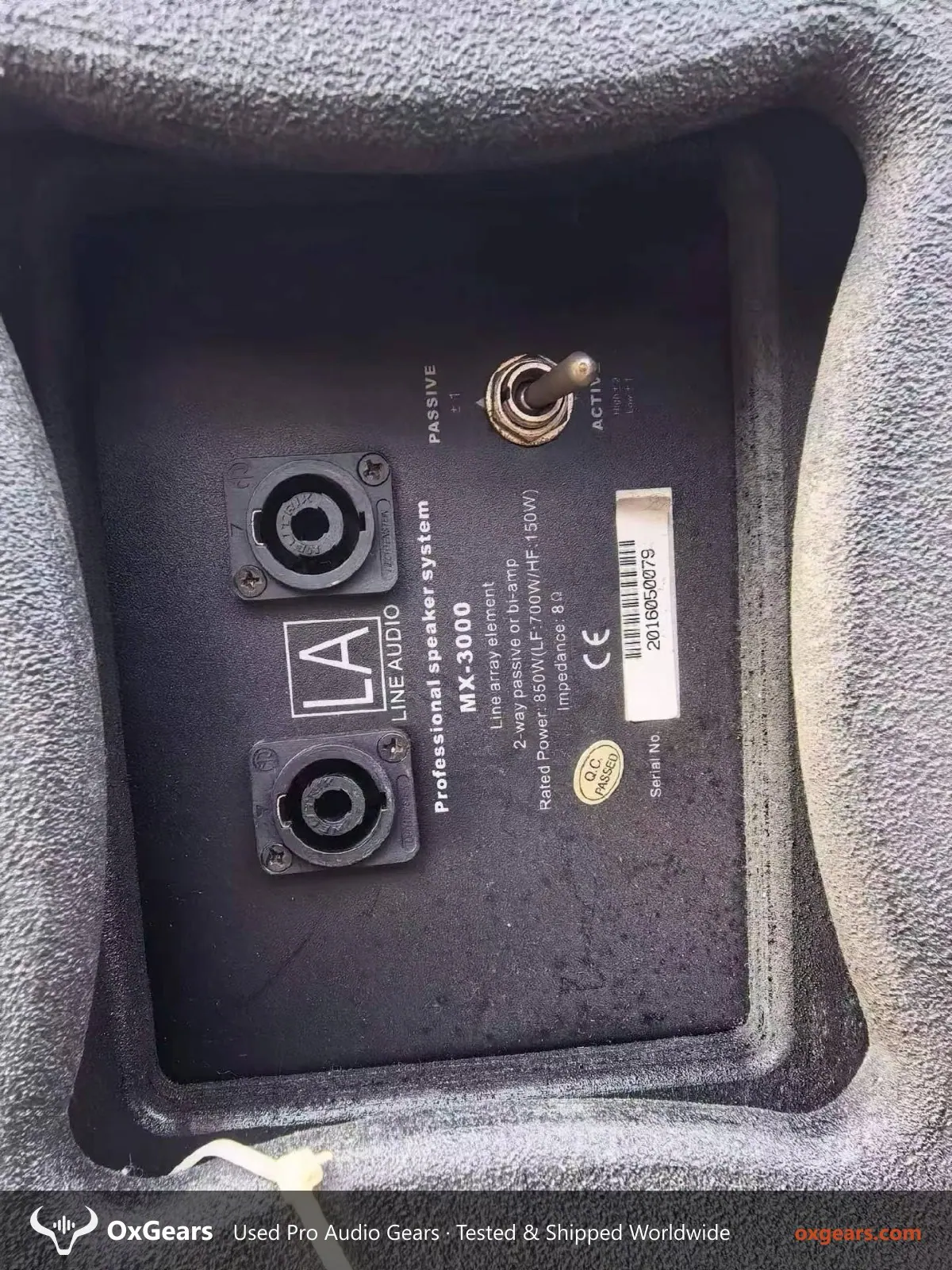 نظام مكبرات صوت Line Array من LA Audio 8