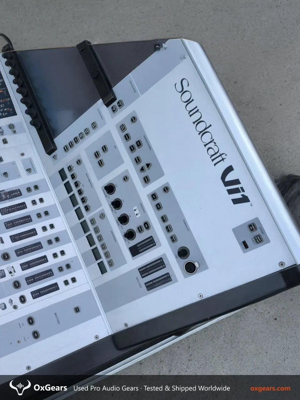Consola de mezclas digital Soundcraft Vi1 4